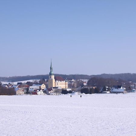 Ferienwohnungen Satkula Crostwitz Экстерьер фото